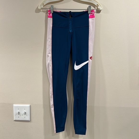 Nike Pants - 🔥Nike Blue and Pink Athletic Leggings🔥